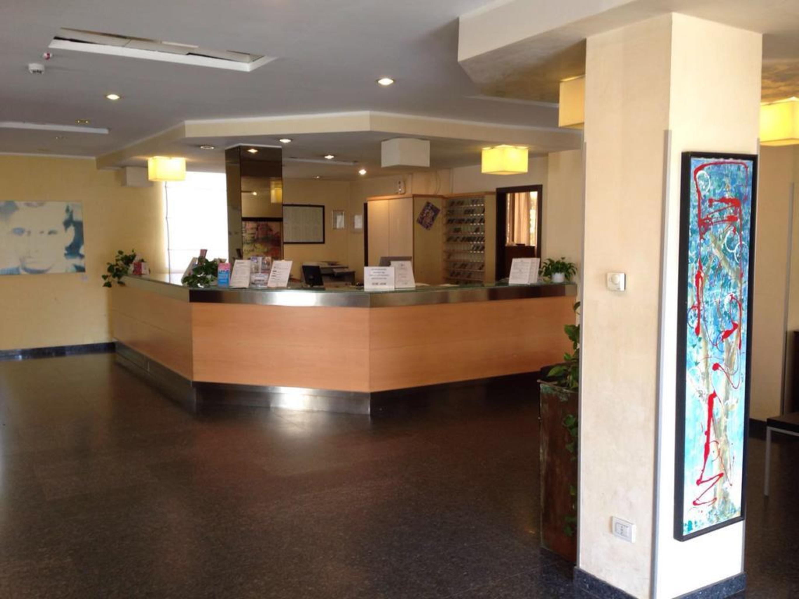 Hotel First Calenzano Ngoại thất bức ảnh