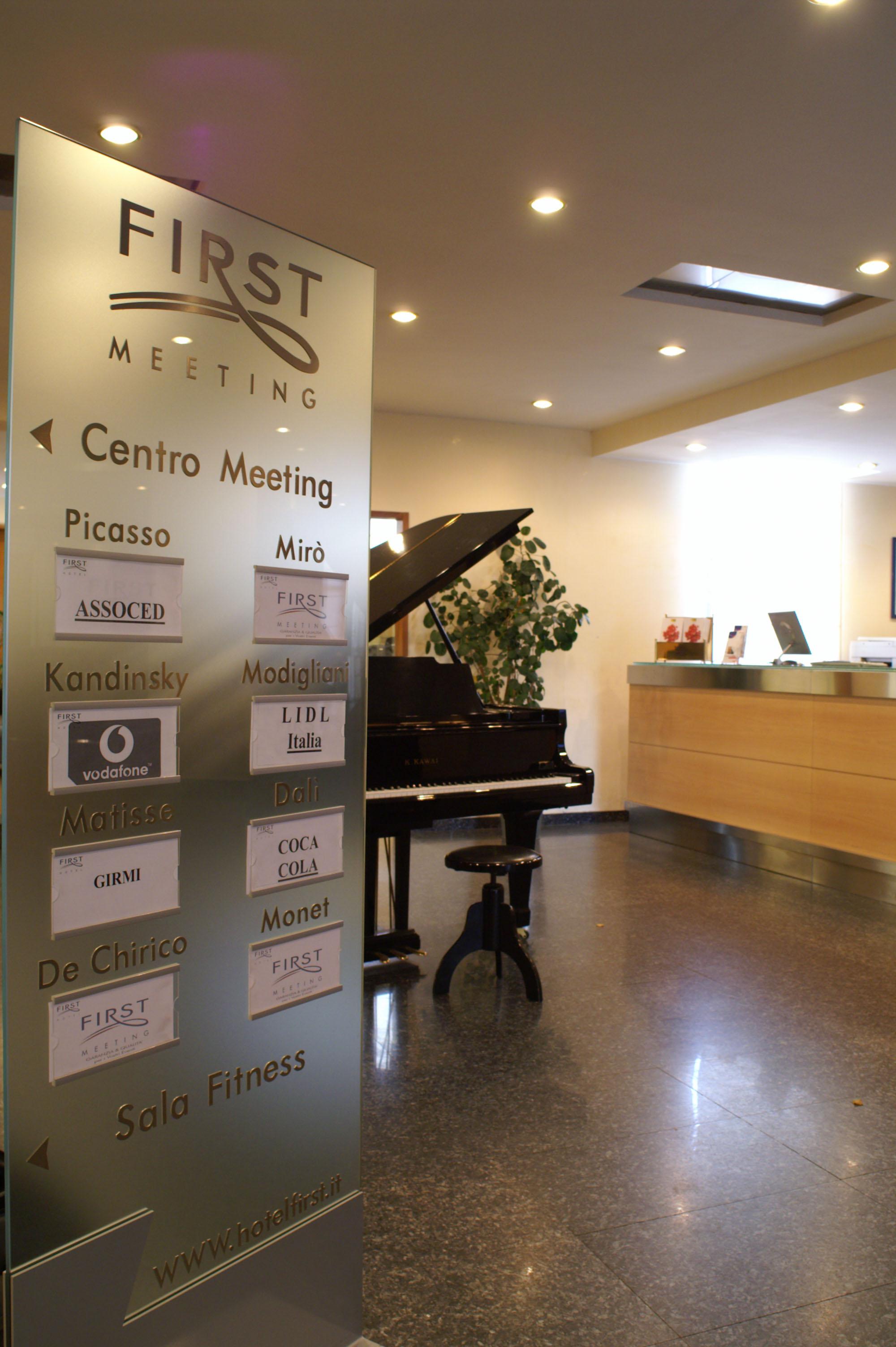Hotel First Calenzano Ngoại thất bức ảnh