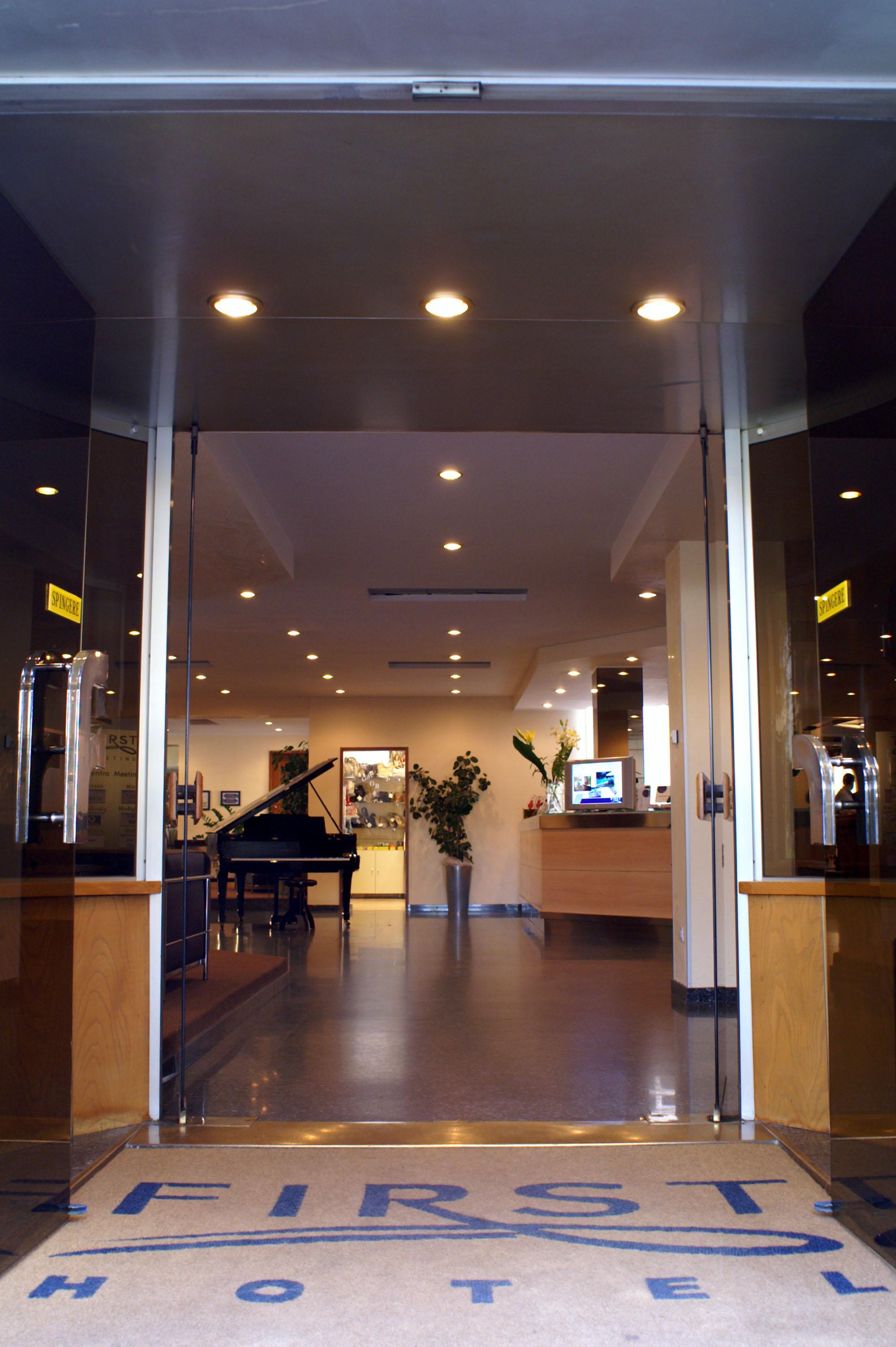 Hotel First Calenzano Ngoại thất bức ảnh